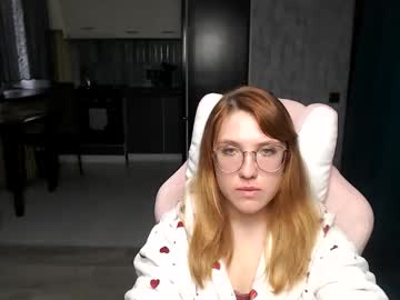 Reginasmilee stream photo from November 23, 2025