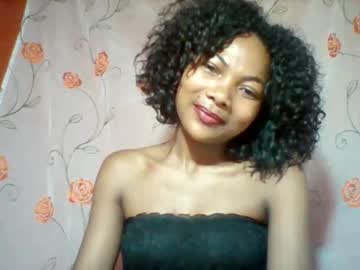 Lyndah19 November 23, 2025 Chaturbate stream image