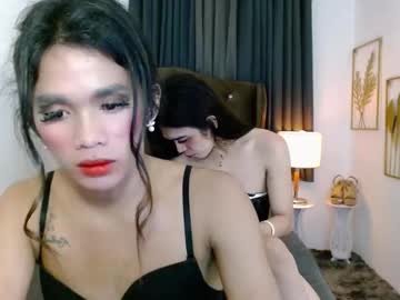 Hollyyumiloove November 24, 2025 Chaturbate stream image