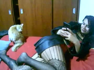 Catttwomannn November 25, 2025 Chaturbate stream image