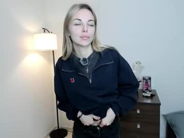 Mililoves November 25, 2025 Chaturbate stream image