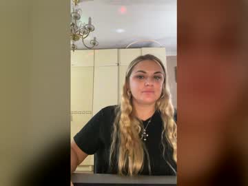 Selviana November 25, 2025 Chaturbate stream image