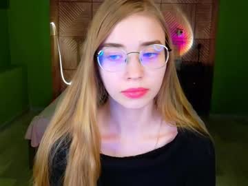 Milenashy_ November 25, 2025 Chaturbate stream image