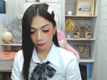 Exotictssavie stream photo from November 25, 2025