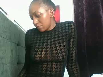 Pretty_Tiny November 25, 2025 Chaturbate stream image
