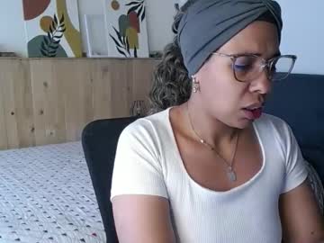 Ivonne_Collins33 November 26, 2025 Chaturbate stream image