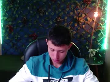 Garuo_18 November 28, 2025 Chaturbate stream image