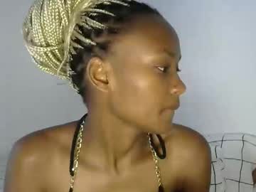 Pretty_Queennie November 29, 2025 Chaturbate stream image