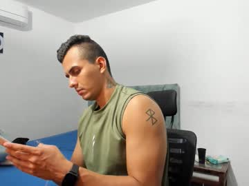Pharrell_Bigcock December 01, 2025 Chaturbate stream image