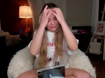 Alyssmitsu December 01, 2025 Chaturbate stream image