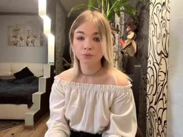 Heikewormwood December 01, 2025 Chaturbate stream image