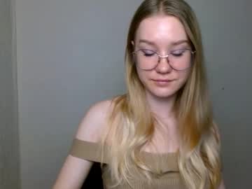 Abbymoore__ December 01, 2025 Chaturbate stream image