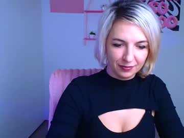 Mishelle_Blondie December 01, 2025 Chaturbate stream image