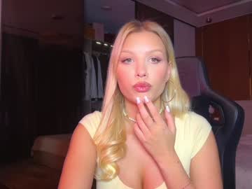 Killer__Tits December 01, 2025 Chaturbate stream image