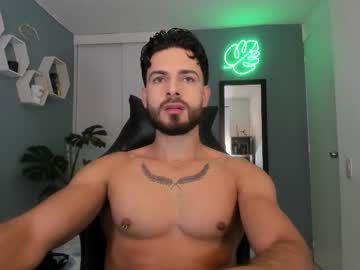 Maxtowers December 02, 2025 Chaturbate stream image
