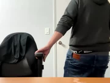 Ooiskyfalloo December 02, 2025 Chaturbate stream image