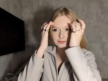 Chanelledroz December 02, 2025 Chaturbate stream image
