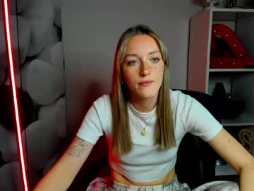 Evelynblond December 02, 2025 Chaturbate stream image