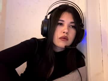 Charalilleberg December 02, 2025 Chaturbate stream image