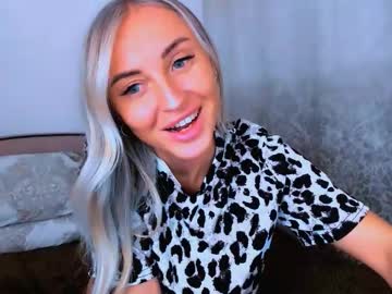 Snezanablond December 02, 2025 Chaturbate stream image