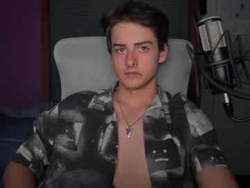 Bluskyzz December 03, 2025 Chaturbate stream image