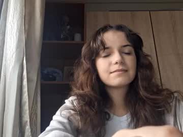 Lonniegoldrup December 03, 2025 Chaturbate stream image