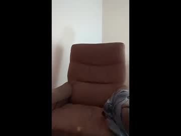 Geeznutsizonyrchyn December 03, 2025 Chaturbate stream image