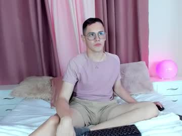 Royal_Fantasy2 December 03, 2025 Chaturbate stream image
