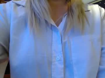Angel_White25 stream photo from December 04, 2025