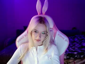Honey_Bold December 04, 2025 Chaturbate stream image
