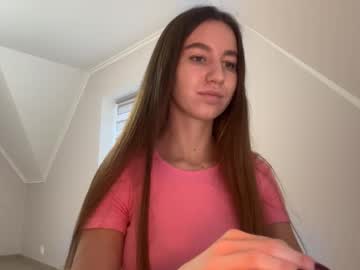 Emberfamn December 04, 2025 Chaturbate stream image