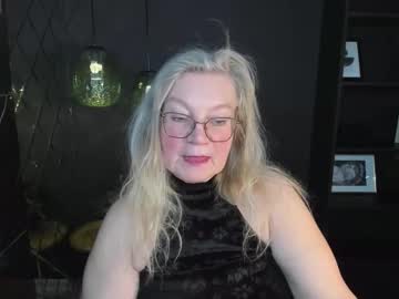Natalicloud stream photo from December 04, 2025