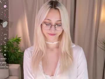 Sexy_Kikii December 04, 2025 Chaturbate stream image