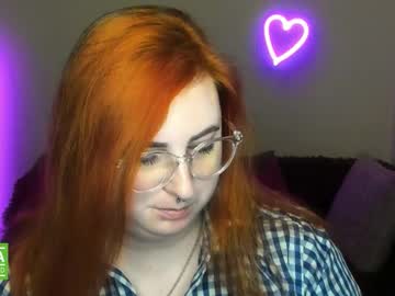 Alicia_Side_Red December 05, 2025 Chaturbate stream image