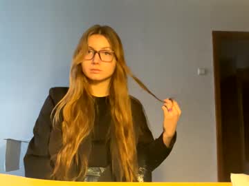 Merlesien December 05, 2025 Chaturbate stream image