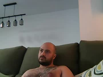 Goldenspainboy December 05, 2025 Chaturbate stream image