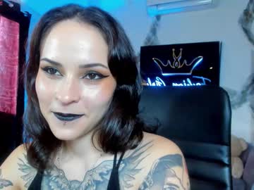 Annythomsonn stream photo from December 07, 2025