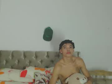 Enyer_Twin December 07, 2025 Chaturbate stream image