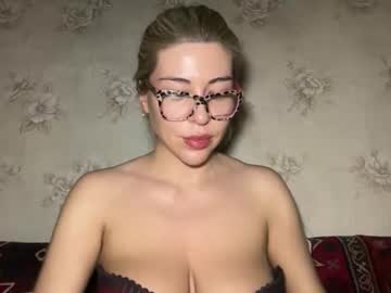 Luxsonyastar December 08, 2025 Chaturbate stream image