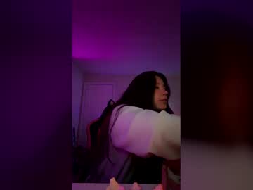 Petitelatinamama December 08, 2025 Chaturbate stream image