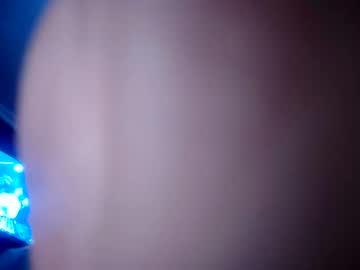 Uxueee December 08, 2025 Chaturbate stream image