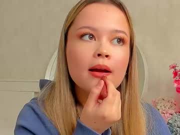 Yualles December 09, 2025 Chaturbate stream image