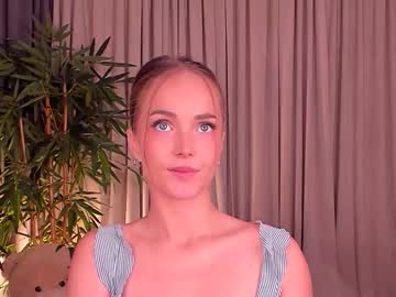 Dahraveyne December 10, 2025 Chaturbate stream image