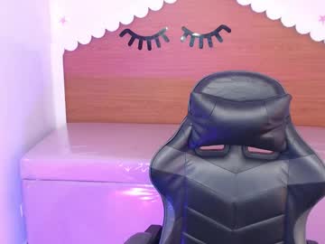 Carlie_Mayer stream photo from December 12, 2025