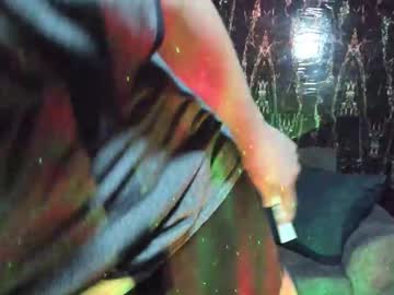 Mr_Mikehott_8 December 14, 2025 Chaturbate stream image
