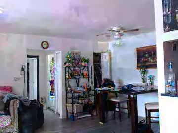 Carliecreams December 14, 2025 Chaturbate stream image