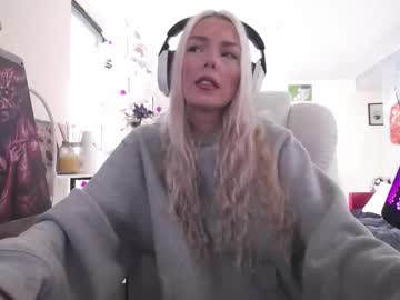 Tinykylie December 14, 2025 Chaturbate stream image