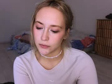 Kikikarma December 14, 2025 Chaturbate stream image