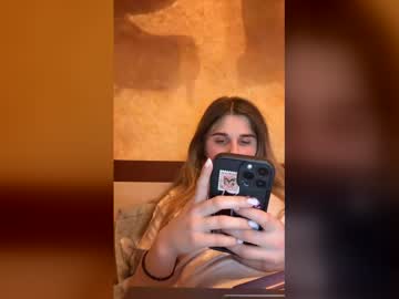 Lovelysilk_63 December 15, 2025 Chaturbate stream image