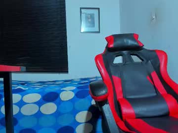 Maxowens_Oficial December 15, 2025 Chaturbate stream image